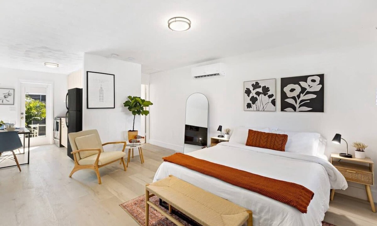 Lake Ridge Apartment | Cozy Studio Getaway – Simple Comfort
