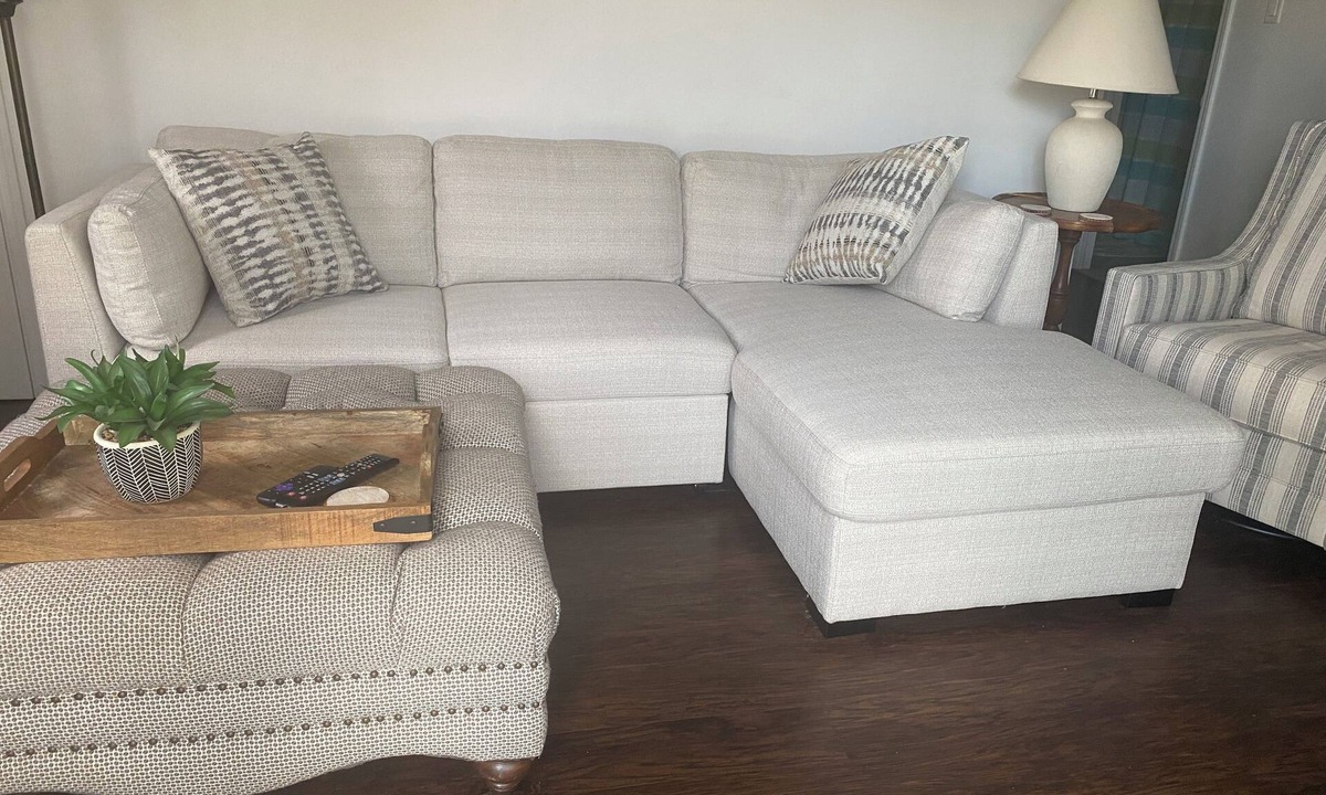 Johnsonville Apartment | Cozy studio, immaculate, country setting with hot tub.