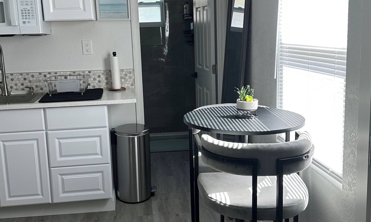 Largo Apartment | Cozy studio in a great location!