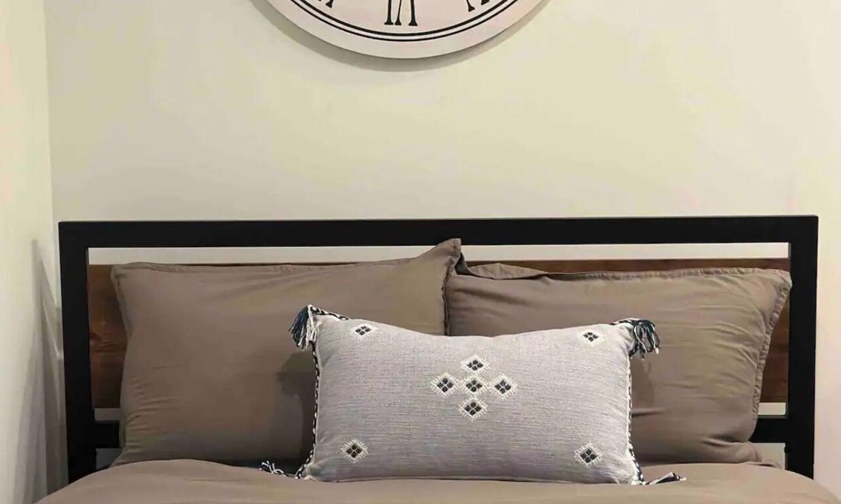 Lancaster Apartment | Cozy studio in adorable Lancaster
