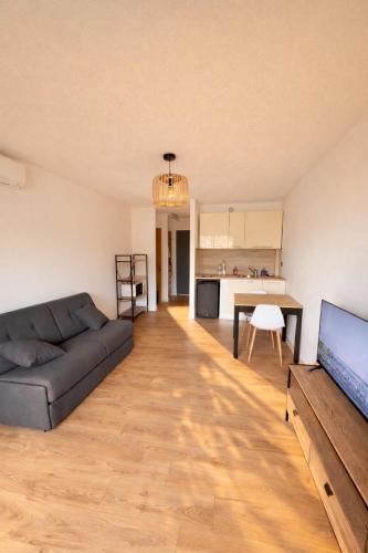 Calvi Apartment | Cozy studio in Calvi Beach 2 min walk parking