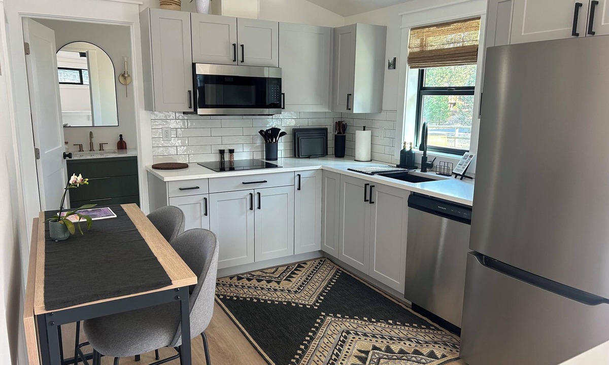 Southeast Bend Apartment | Cozy studio in the pines.