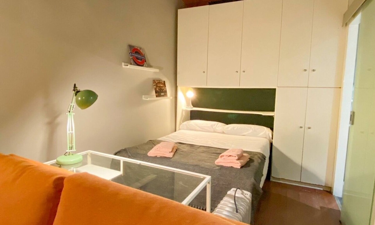 La Ribera Apartment | Cozy studio with AC and WiFi in delightful Barcelona