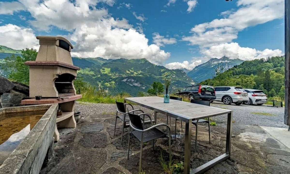 Reichenbach Condo | Cozy studio with terrace | BBQ | mountain view