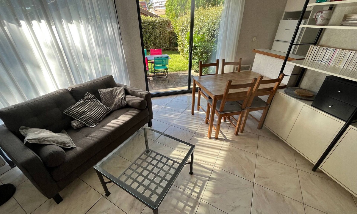 Arcachon Apartment | Cozy T1 with Terrace near Pereire Beach, Arcachon