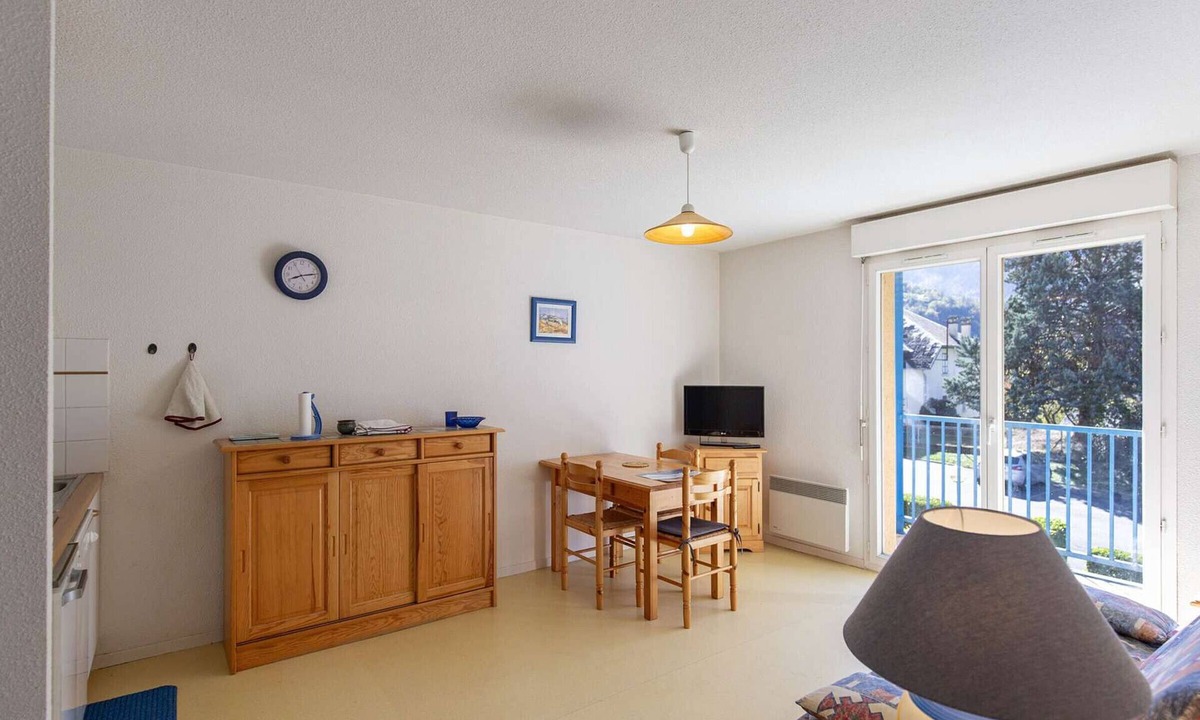 Esquieze-Sere Apartment | Cozy T2, 5 people, parking, near center