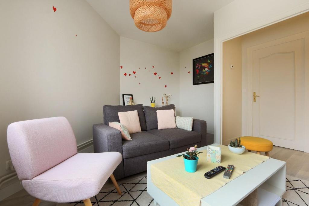 Saint-Pierre-des-Corps Apartment | Cozy T3 near Tours # St Pierre des Corps station
