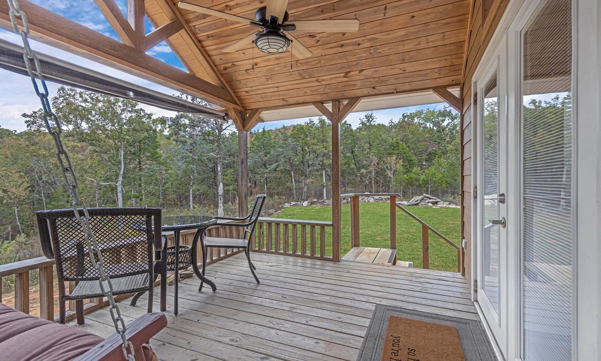 Belle Mina Cabin | Cozy Tiny Cabin with a View!