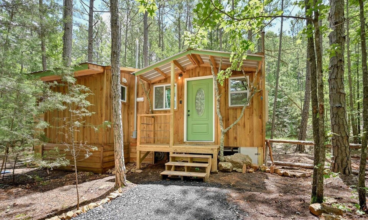 Boles Cabin | Cozy Tiny Cabin with Porch & Fire Pit near Scenic Trails in Western Arkansas