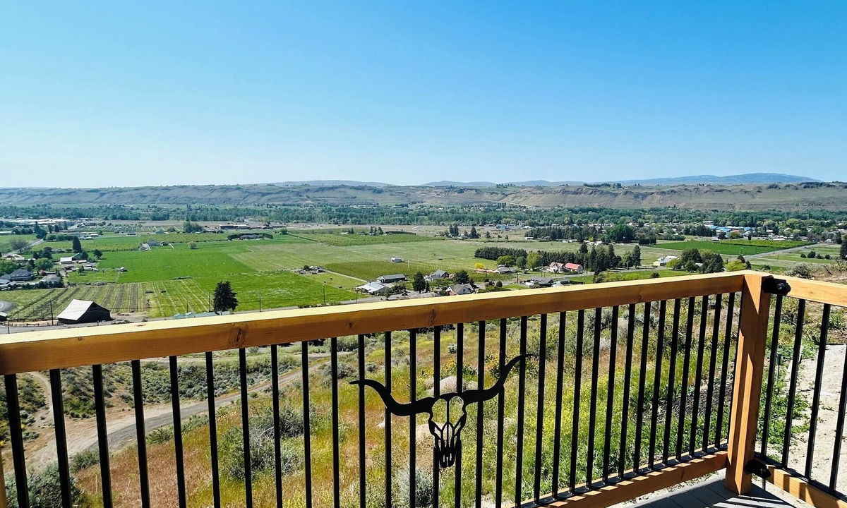 Naches Other | Cozy Tiny FarmHouse with stunning views & Pool