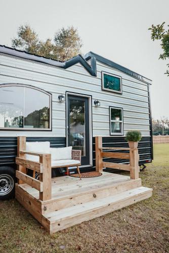 Milton House | Cozy Tiny Home in Pace, near Pensacola Beach