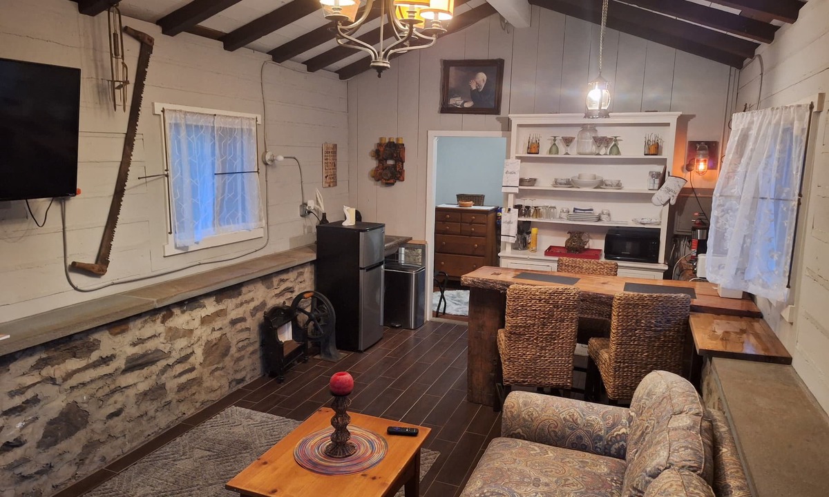 Town of New Castle Cabin | Cozy tiny log cabin on 14 acres
