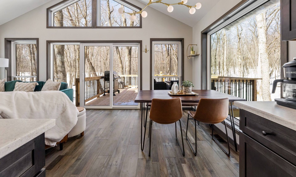 Trego House | Cozy *Tree Top Nature* stay