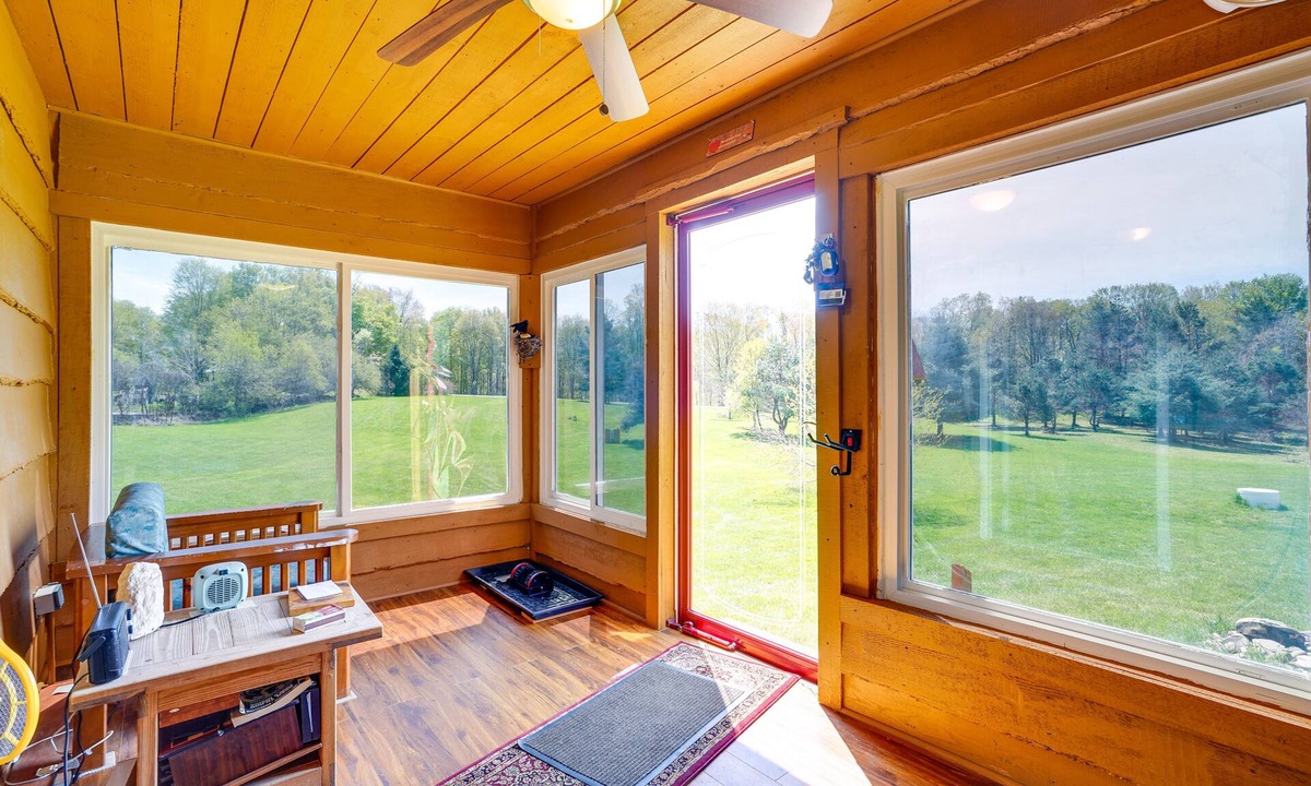 Williamstown Apartment | Cozy Upstate New York Getaway w/Fire Pit!