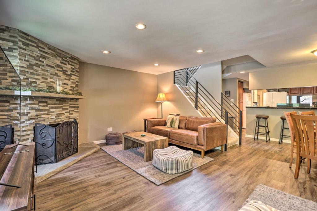 Vail House | Cozy Vail Condo ~ 4 Mi to Vail Ski Resort!