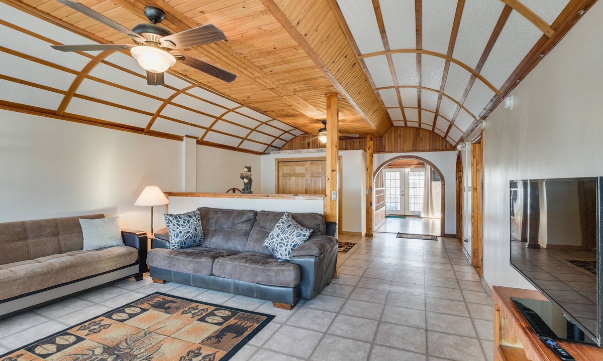 Van Buren Apartment | Cozy Van Buren Apartment w/Deck, Near ATV Trails!