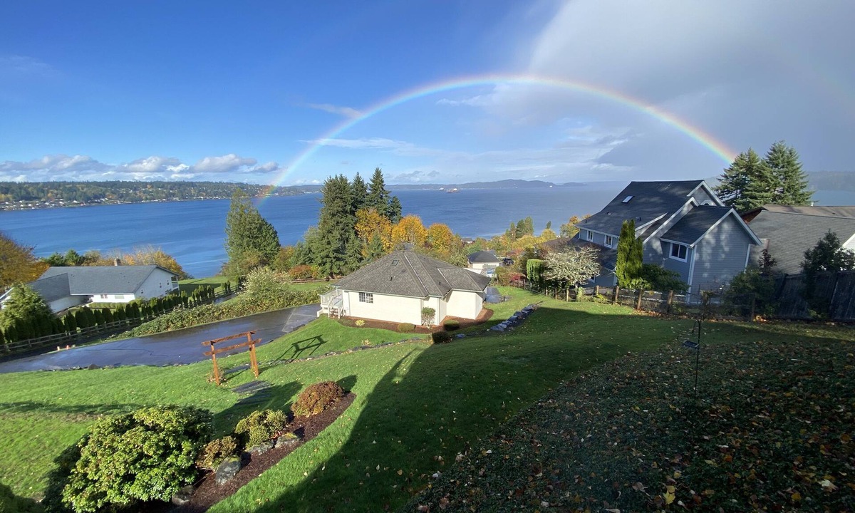 South Colby House | Cozy View Home in Southworth