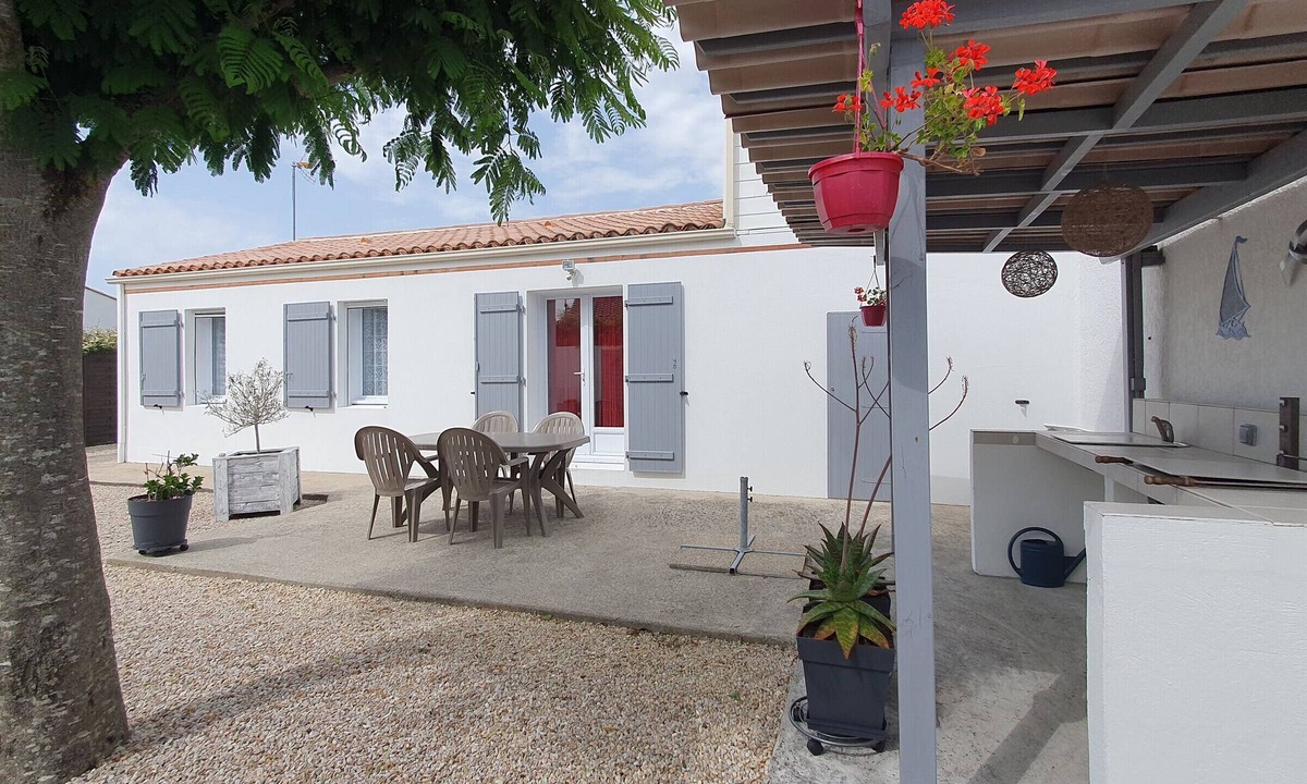 La Faute-sur-Mer House | Cozy villa for 6, near beach and center