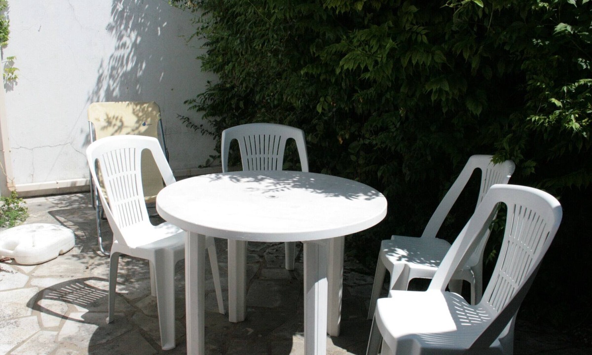 La Tranche-sur-Mer Apartment | Cozy Village House with Courtyard, Walk to Beach & Shops