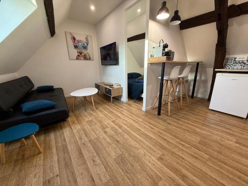 Epernon Apartment | COZY : Votre cocon douillet à Epernon