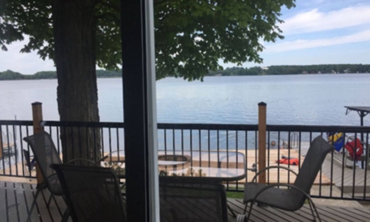 South Bruce Peninsula Cottage | Cozy Waterfront Cottage on Desirable Lake - 15min Drive to Sauble Beach