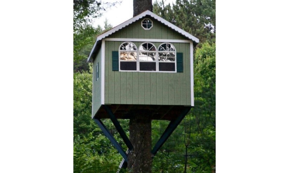 Lovell Cottage | Cozy Waterfront Cottage with Charming Treehouse