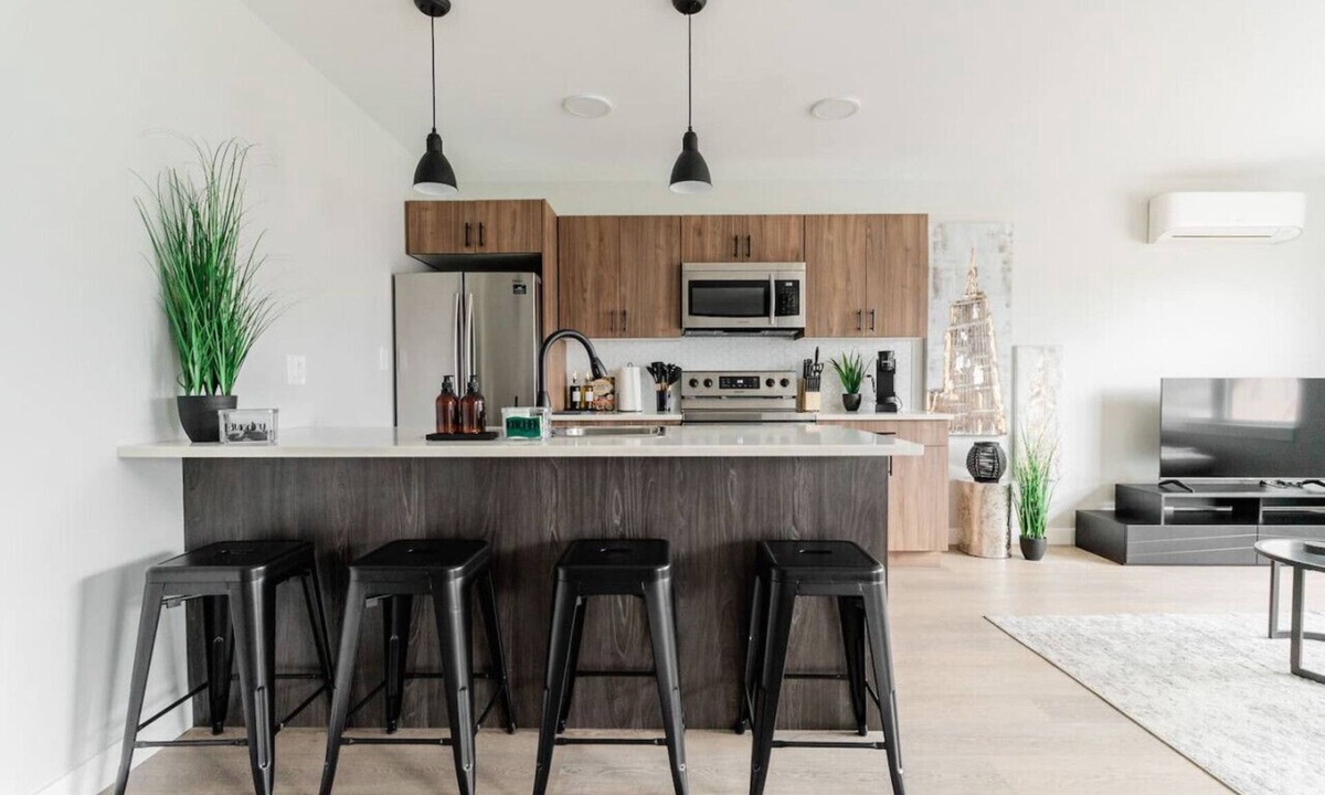 Winnipeg House | Cozy Winnipeg Getaway - Near The Forks & Hospital