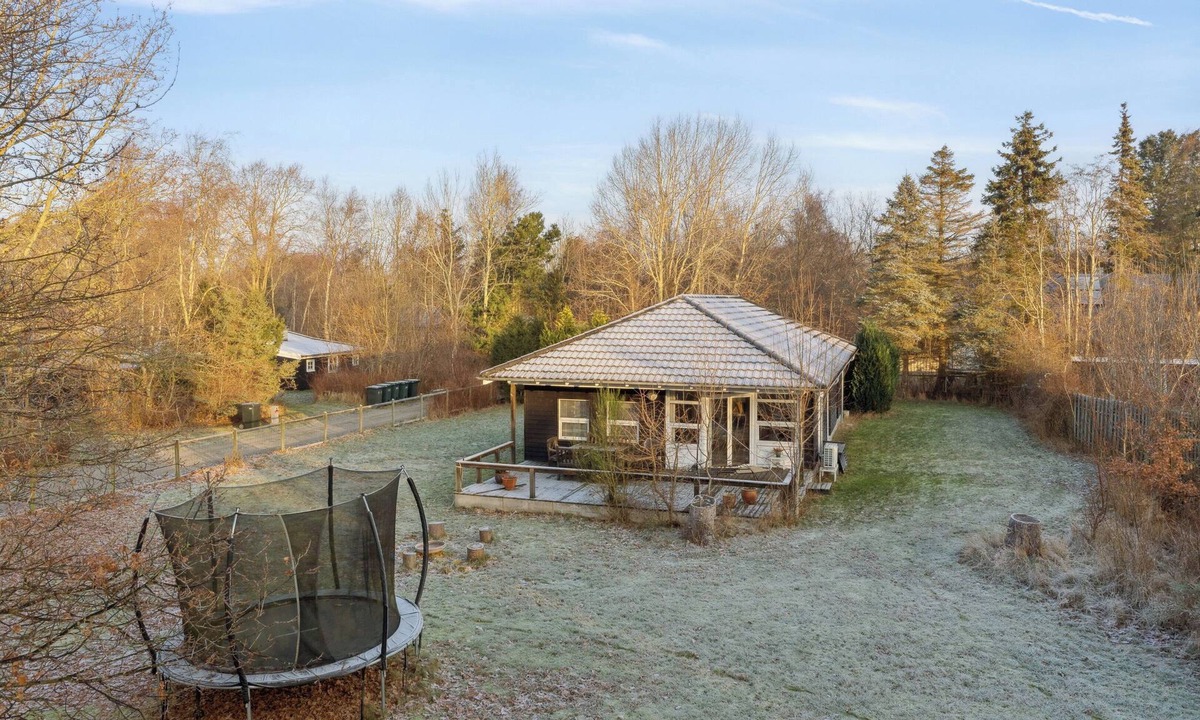 Hoensinge House | Cozy wooden cottage close to nature and beach