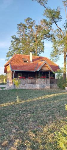 Otocac House | Cozy wooden house Robinia
