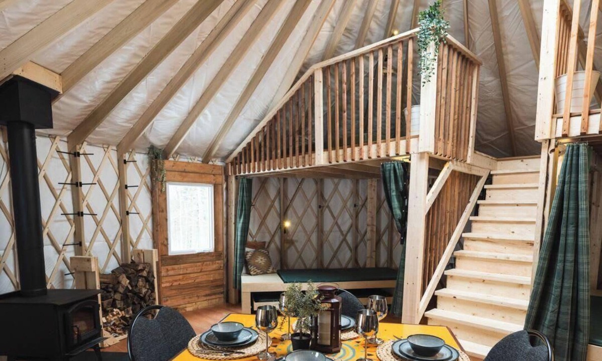 Sainte-Agathe-des-Monts House | Cozy Yurt in the Woods