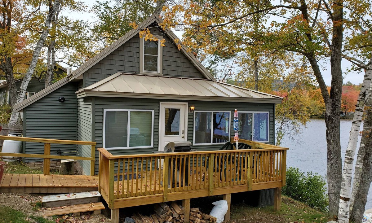 Hartford Cabin | Cozy Year-round Camp with Water Frontage