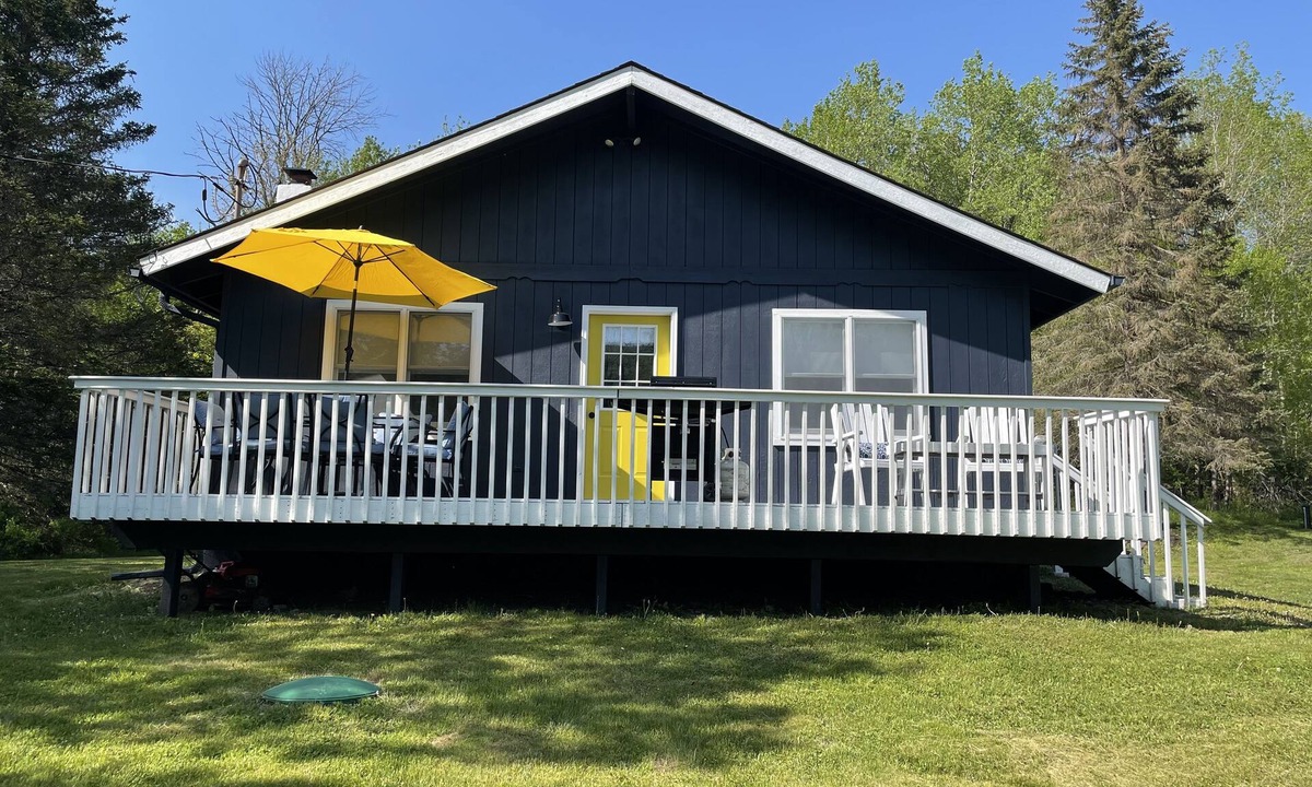 East Jewett House | Cozy year round retreat! Close to skiing, hiking and swimming.