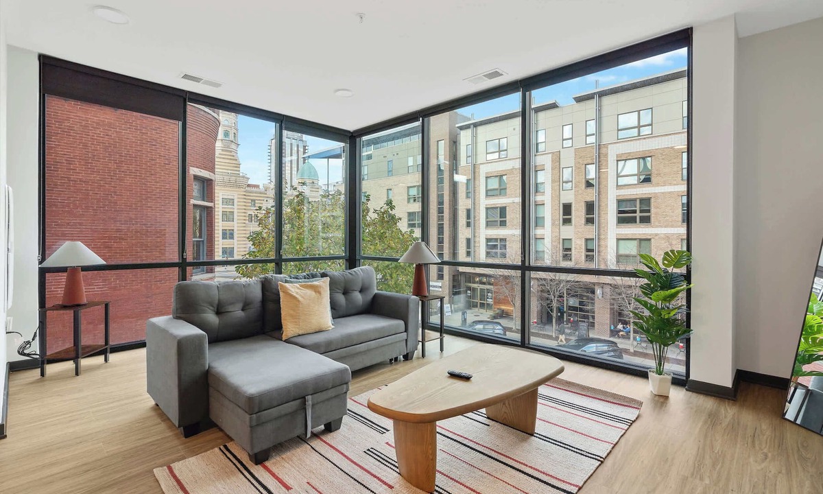 Lockerbie Square Apartment | CozySuites at Block20