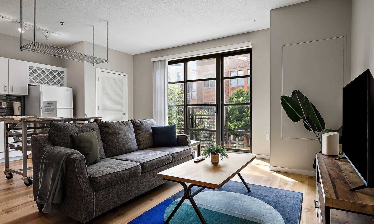 Mill District Apartment | CozySuites Mill District with gym #13