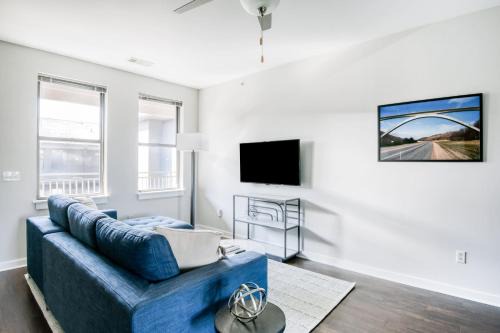 Music Row Apartment | CozySuites Music Row Chic 1BR in Nashville! 27