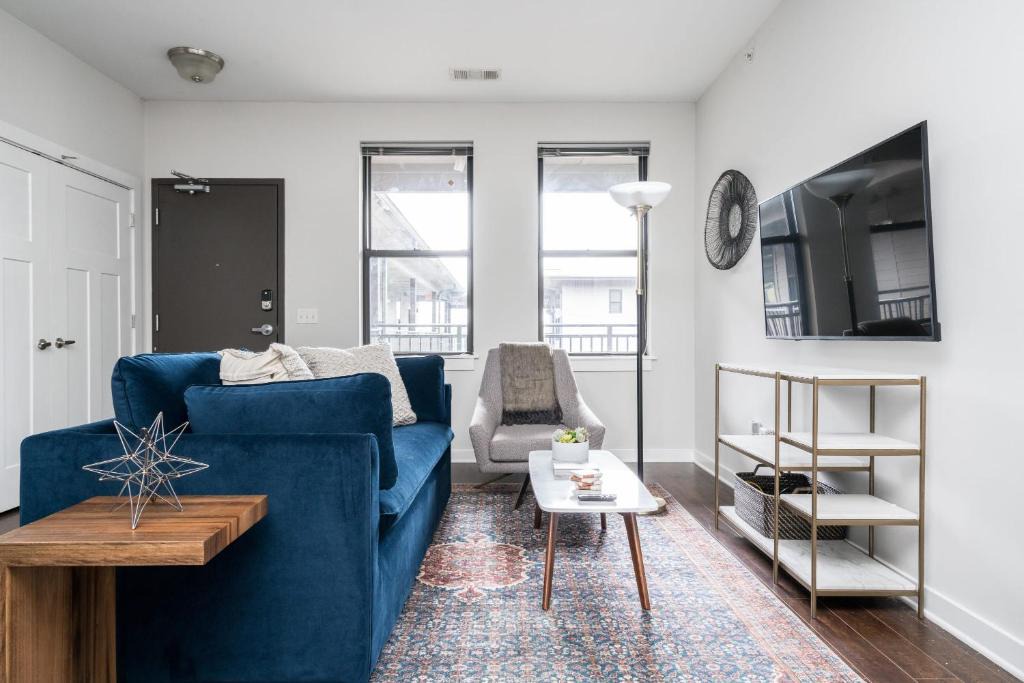 Music Row Apartment | CozySuites Music Row Elegant 1BR in Nashville! 36