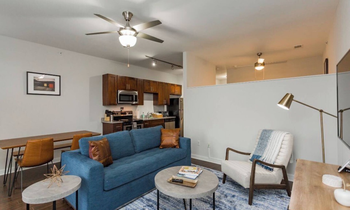 Music Row Apartment | CozySuites MusicRow Astonishing Studio! 53