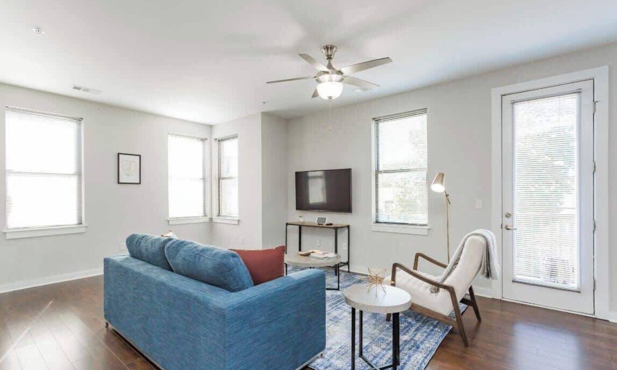 Music Row Apartment | CozySuites TWO Music Row Condos in Nashville