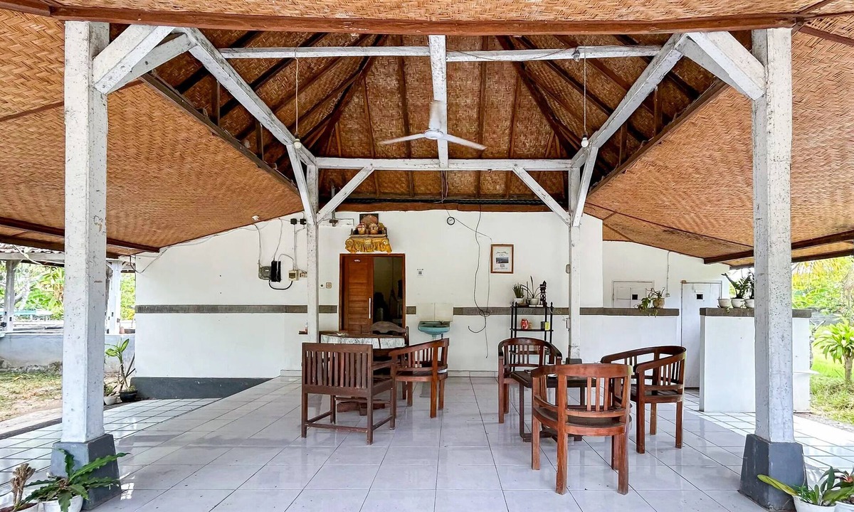 Tukad Mungga Hotel | Cozzy HEPI Bungalo Lovina Singaraja Bali