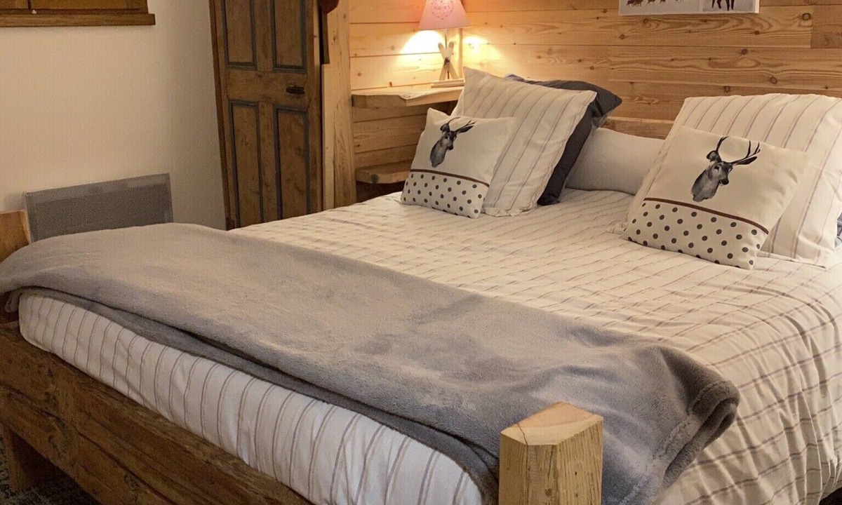 Crevoux House | Crévoux, sleeps 6, calm and nature