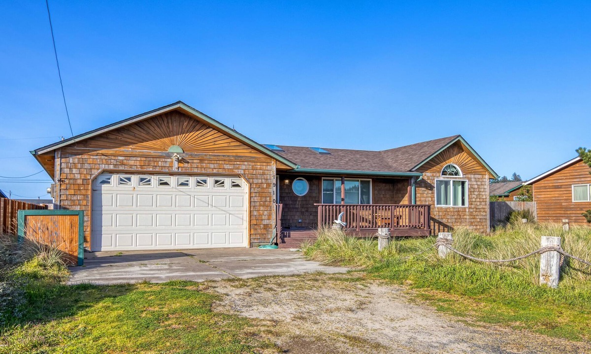 Bayshore House | Crabbin' Cabin ~ Bayshore Estates