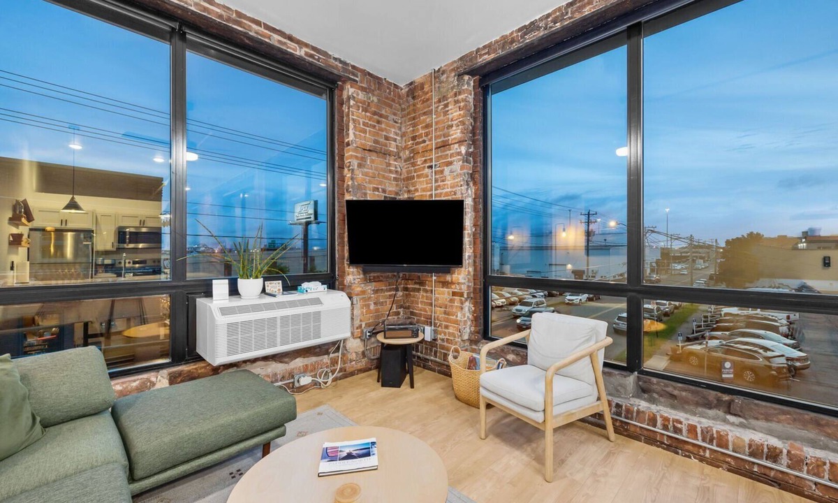 Duluth Apartment | Craft District Apt w/Gym & Coffee Shop 207