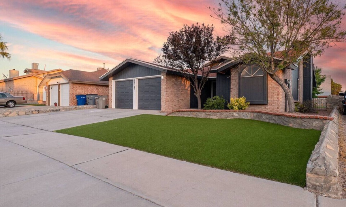 O'Shea Keleher House | Craftsman Charm Comfort 3BDR