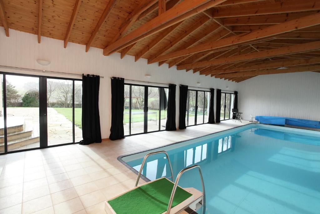 Banff Cabin | Craig Alvah Lodge