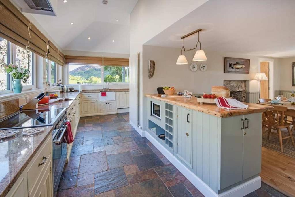 Loch Tay House | Craigeanie Farmhouse