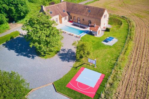 La Chapelle-Saint-Fray Villa | Crazy Villa Chateaubert 28 - Heated pool - Basket - 2h Paris - 30p