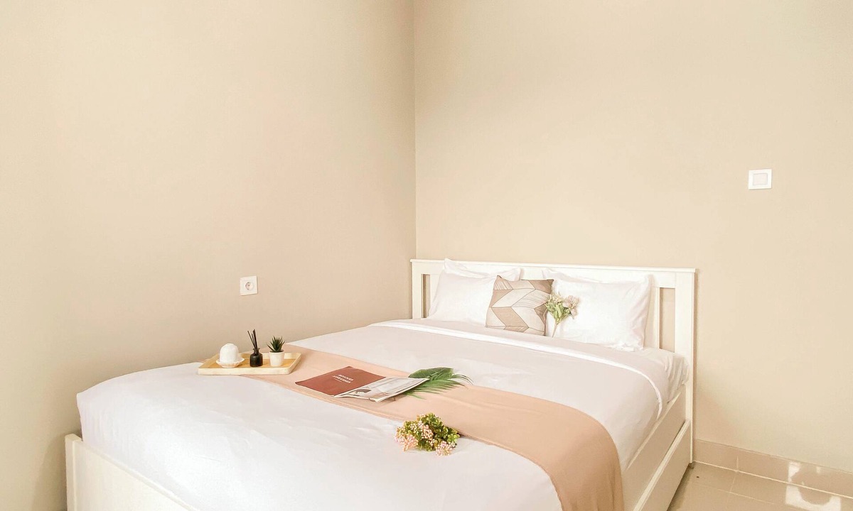 Kedungmanggu Apartment | Cream Tone 1Br At Royal Sentul Park Apartment