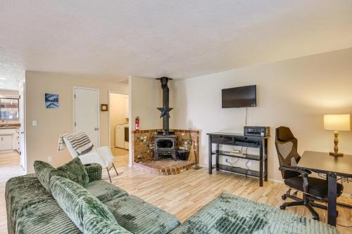 Cottage Grove House | Creative Escape! Eagles Nest Hideaway
