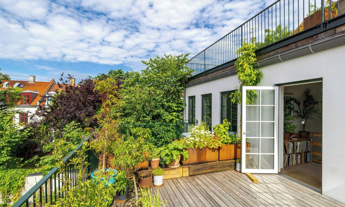 Valby House | Creative home with rooftop terrace in Valby