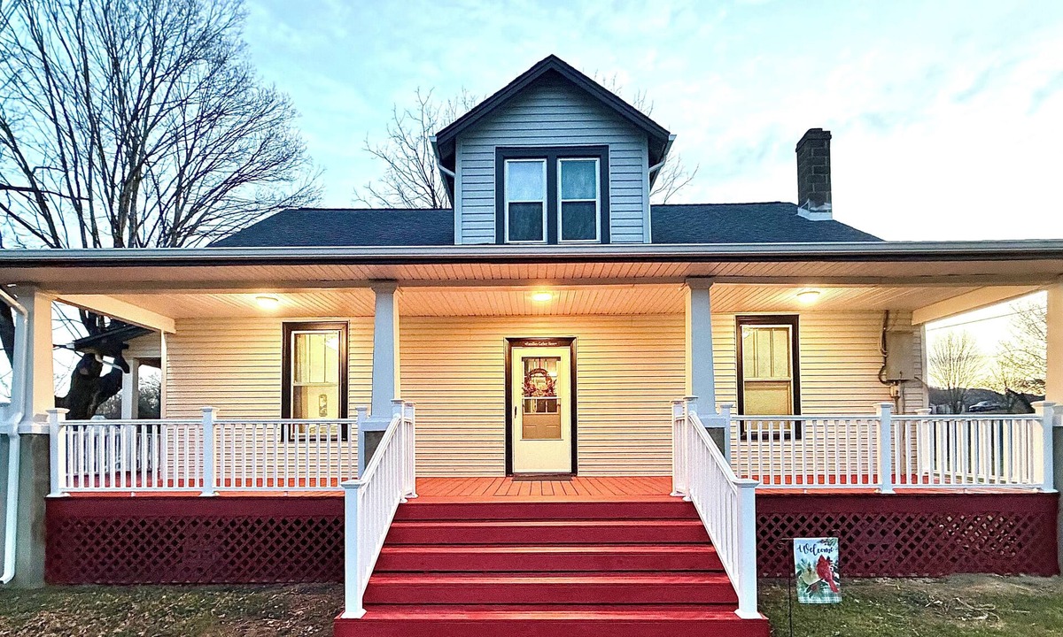 Craig Creek Other | Creek Front Country Home with private hiking trails